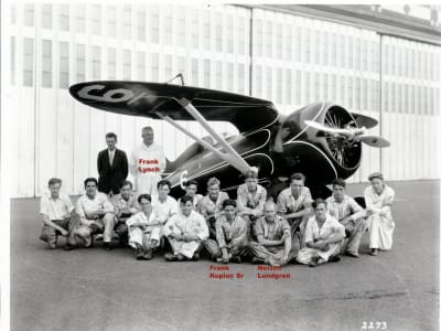 Hall Bulldog at Bowles Agawam Airport with Frank Lynch and group, right front view, August 15, 1932 (with names)